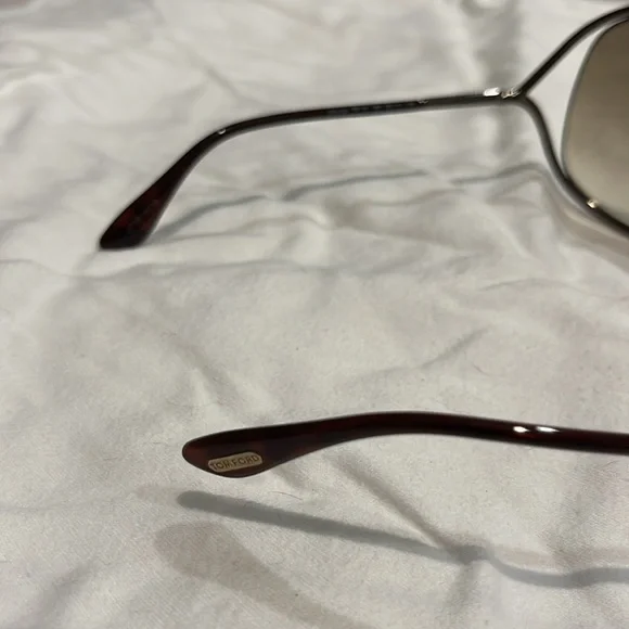 Tom Ford Shiny dark bronze sunglasses. In great condition. - Picture 5 of 13